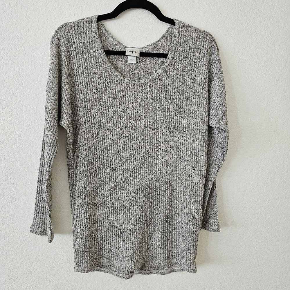 Cozy Gray Ribbed Sweater